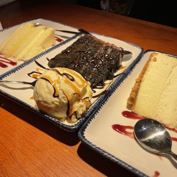Red Lobster - Meyer Lemon Cake, Chocolate Wave Cake, Vanilla Bean Cheesecake - Seafood Near Me - Independence, Missouri Red Lobster - Meyer Lemon Cake, Chocolate Wave Cake, Vanilla Bean Cheesecake - Seafood Near Me - Independence, Missouri