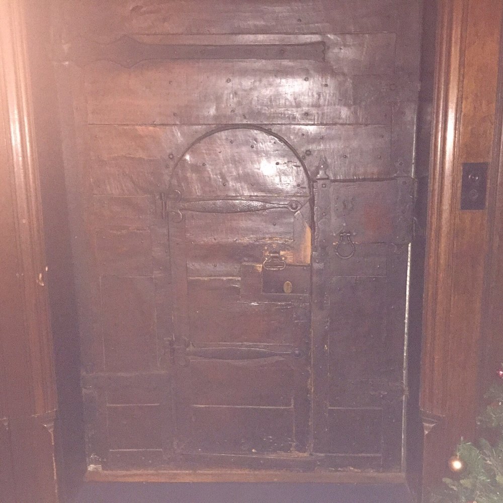 Entrance- you have to go through the small door...