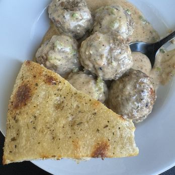 Renee's Tucson - Meatballs & Jalapeño Cream - Pizza Near Me - Tucson, Arizona