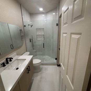 Cali Bath And Kitchen - Full Guest bathroom in Carlsbad - General Contractors Near Me - San Diego, California Cali Bath And Kitchen - Full Guest bathroom in Carlsbad - General Contractors Near Me - San Diego, California