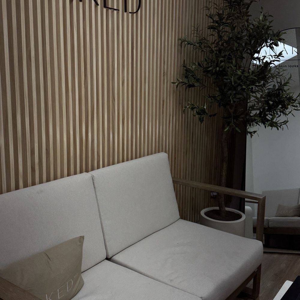 NakedMD - CUTEST waiting room although there was no wait time for me, they're so on top of their schedule! - Medical Spas Near Me - Glendale, California NakedMD - CUTEST waiting room although there was no wait time for me, they're so on top of their schedule! - Medical Spas Near Me - Glendale, California