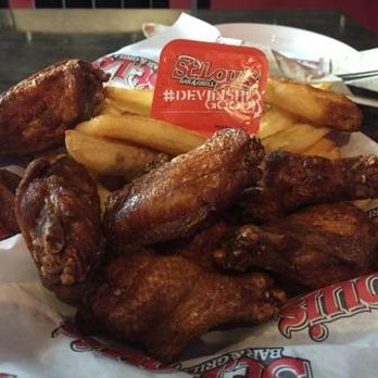 St. Louis Bar & Grill - Chicken Wings Near Me - Mississauga, Ontario St. Louis Bar & Grill - Chicken Wings Near Me - Mississauga, Ontario
