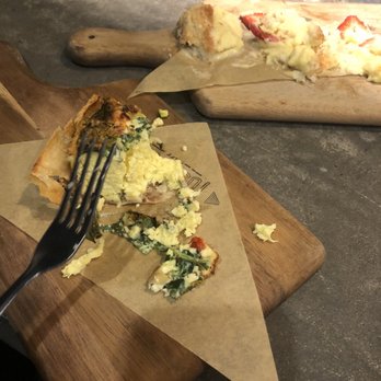Tout Suite - Spinach Feta quiche Strawberries and Creme Croissant - Cafes Near Me - Houston, Texas