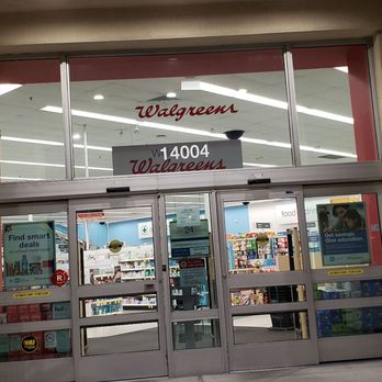 Walgreens - the entrance to the store - Drugstores Near Me - Largo, Florida