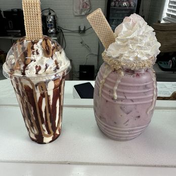 T’s - The reeces milkshake and the agua de fresa! Definitely recommend - Desserts Near Me - San Lorenzo, California T’s - The reeces milkshake and the agua de fresa! Definitely recommend - Desserts Near Me - San Lorenzo, California
