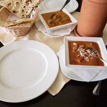 Sri Nataraja - Shrimp vindaloo (best ever)ninja the back, paneer masala mb in the front - Indian Near Me - Vienna, 9