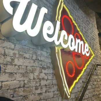 Giordano's - Welcome interior sign - Pizza Near Me - Chicago, Illinois