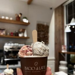 Strawberry cheesecake & cookies and cream Strawberry cheesecake & cookies and cream