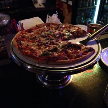 Putts Bar and Grill - Great pizza! - Bars Near Me - Rochester, Indiana Putts Bar and Grill - Great pizza! - Bars Near Me - Rochester, Indiana