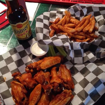 End Zone - Wings are great!  Not too saucy.  Seasoned fries and onion rings are killer! - Chicken Wings Near Me - Whitney, Texas