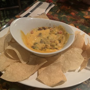Rainforest Cafe - Chile con Queso - American Near Me - San Antonio, Texas