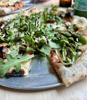 Mangia Macrina's Wood Fired Pizza