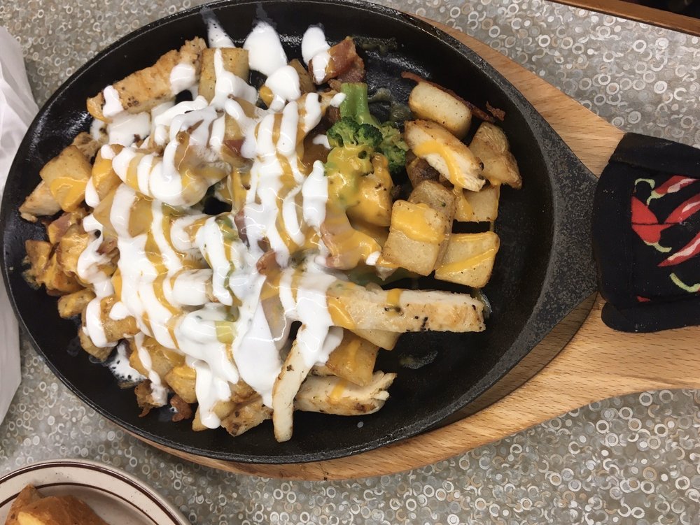 CALVARIO’S FAMILY RESTAURANT CLOSED Updated July 2024 116 Photos