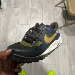 Gently Used - ACG Nike Trainers