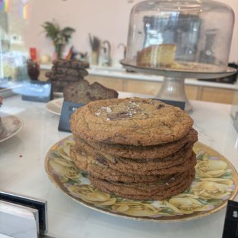 Overlook Bakery - Chunky sea salt chocolate chip - Desserts Near Me - Woodstock, New York Overlook Bakery - Chunky sea salt chocolate chip - Desserts Near Me - Woodstock, New York