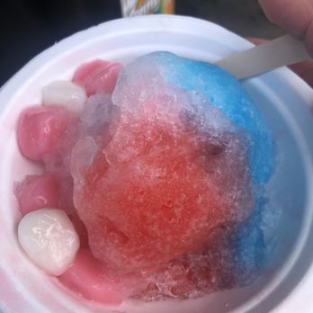 Waiola Shave Ice - Forgot the flavor but rice balls! - Ice Cream & Frozen Yogurt Near Me - Honolulu, Hawaii