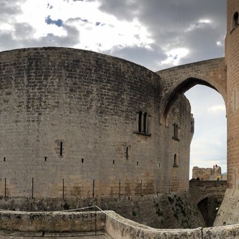 Castillo de Bellver - Castles Near Me - Palma de Mallorca, PM Castillo de Bellver - Castles Near Me - Palma de Mallorca, PM