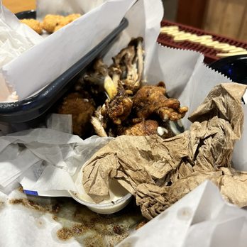 Wings Etc - It's not that I couldn't finish them, I just didn't want to - Chicken Wings Near Me - Lafayette, Indiana
