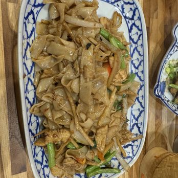 Morningside Thai - Drunken noodle - Thai Near Me - Houston, Texas Morningside Thai - Drunken noodle - Thai Near Me - Houston, Texas