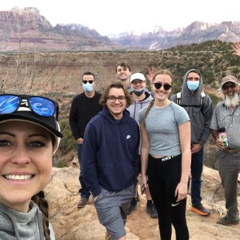 Zion Jeep Tours - Family loving the keep tour - Tours Near Me Zion Jeep Tours - Family loving the keep tour - Tours Near Me