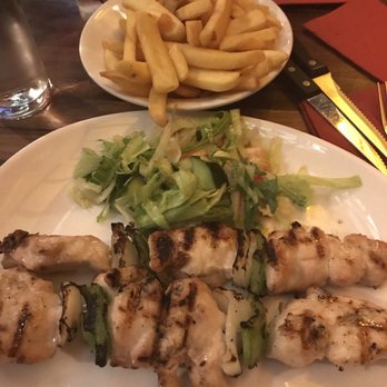 Ava Thomas - Pincho pollo - Italian Near Me - Amsterdam, New Hampshire