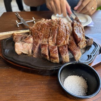 Aloha Steak House - Steakhouses Near Me - Honolulu, Hawaii