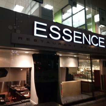 Essence - the entrance of a restaurant at night - Lounges Near Me - Montreal, Quebec