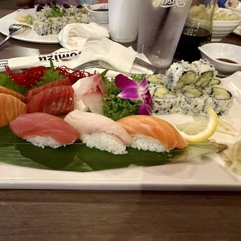 Omizu - Lunch sushi sashimi combo - Japanese Near Me - Parma, Ohio Omizu - Lunch sushi sashimi combo - Japanese Near Me - Parma, Ohio