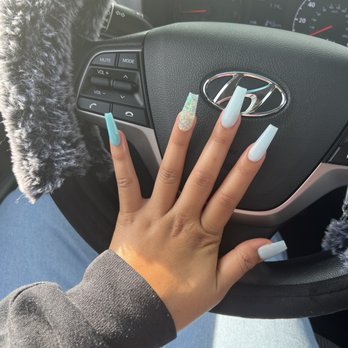 Saguaro Nails Bar - Full set - Nail Salons Near Me - Glendale, Arizona