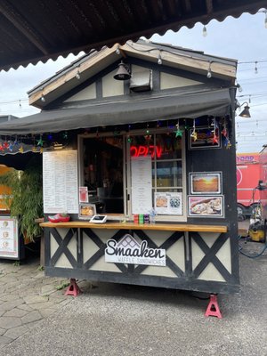 Smaaken Waffle Sandwiches by null