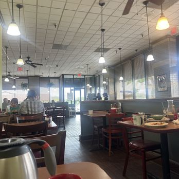 Le Peep - Inviting atmosphere always welcoming - Coffee & Tea Near Me - Irving, Texas Le Peep - Inviting atmosphere always welcoming - Coffee & Tea Near Me - Irving, Texas