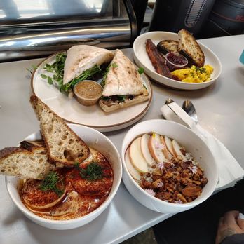 Cat & Cloud Coffee - Mediterranean chiabata with aurugulaclassic American breakfast with extra thick baconover night oats and chia Turkish eggs - Coffee & Tea Near Me - Santa Cruz, California