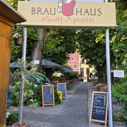 Brauhaus Zwölf Apostel - Eingang zum Biergarten