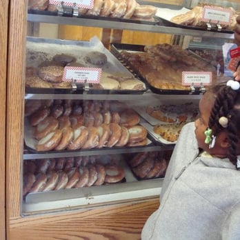 Long’s Bakery - Long's Bakery is all about long lines, cash only, and great donuts. Photo by Jennifer Litz. - Bakeries Near Me - Indianapolis, Indiana Long’s Bakery - Long's Bakery is all about long lines, cash only, and great donuts. Photo by Jennifer Litz. - Bakeries Near Me - Indianapolis, Indiana