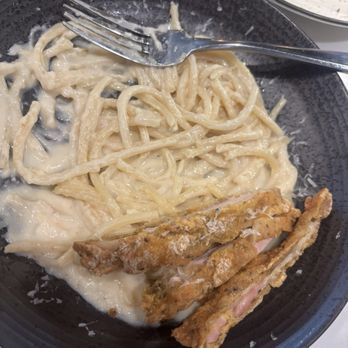 Born & Bred - Bucatini with Alfredo and chicken cutlet - Beer Bar Near Me - Scottsdale, Arizona Born & Bred - Bucatini with Alfredo and chicken cutlet - Beer Bar Near Me - Scottsdale, Arizona