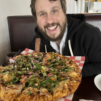Curry Pizza House Cedar Park - Curry veggie delight with vegan cheese and regular crust! He said it was perfect :) has some good spice if you're a spicy fan! - Pizza Near Me - Cedar Park, California Curry Pizza House Cedar Park - Curry veggie delight with vegan cheese and regular crust! He said it was perfect :) has some good spice if you're a spicy fan! - Pizza Near Me - Cedar Park, California