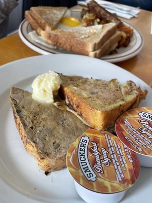 Arlene and Tom's Restaurant by null