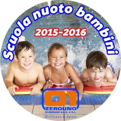 01 - Zero Uno - La nostra ScuolaNuoto, propone corsi per bambini e ragazzi dai 3 ai 14 anni. Chiama subito e prenota una prova gratuita!