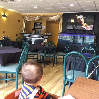 Pho Golden - Old-fashioned decor but spacious :) - Vietnamese Near Me - Niagara Falls, New York