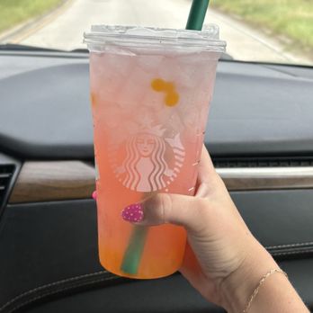 Starbucks - Açaí Strawberry Aa Refresher with mango boba - Coffee & Tea Near Me - Valdosta, Georgia Starbucks - Açaí Strawberry Aa Refresher with mango boba - Coffee & Tea Near Me - Valdosta, Georgia