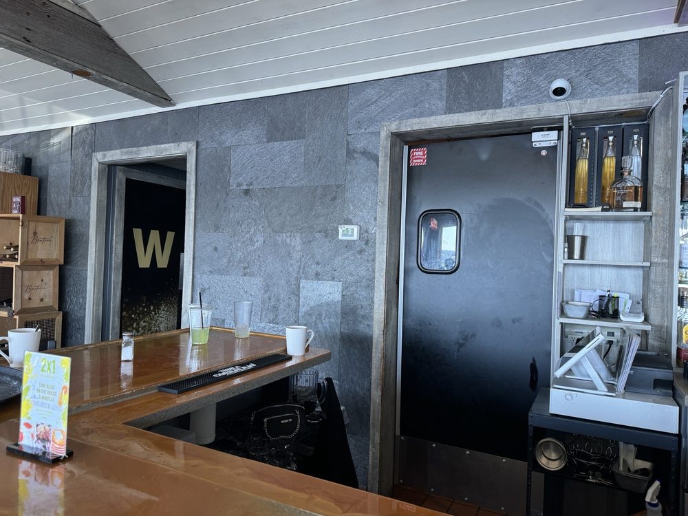 D'Lua Fusion Cuisine & Bar