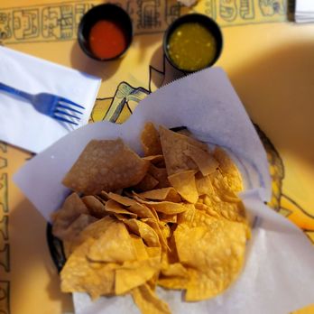 Mariscos Altamar - Chips and salsa - Mexican Near Me - Albuquerque, New Mexico