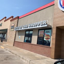 Rattlers Country Stores - Rattlers has A Burger King attached!! Clean and tasty!!