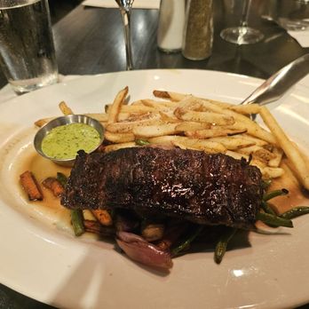 Cooper’s Hawk Winery & Restaurant - New American Near Me - Doral, Florida