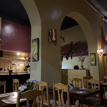 Thai Curry Restaurant & Bar - The interior and bar area - Thai Near Me - San Francisco, California Thai Curry Restaurant & Bar - The interior and bar area - Thai Near Me - San Francisco, California