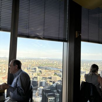 Duck & Waffle - Beautiful view - Modern European Near Me - London, XGL Duck & Waffle - Beautiful view - Modern European Near Me - London, XGL