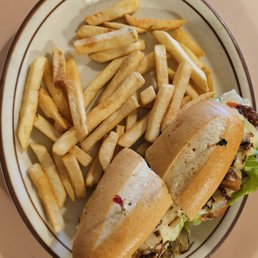 Chicken breast sandwich. Sandwich was tasty, fries were cold. $10.95 (June 2023) Chicken breast sandwich. Sandwich was tasty, fries were cold. $10.95 (June 2023)