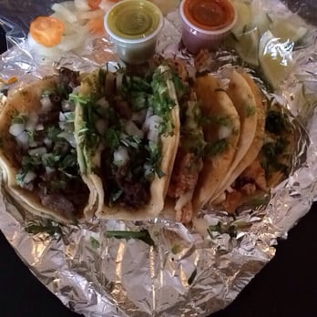 Pa' Tacos El Papi - 2 asada, 2 pollo - Food Trucks Near Me - Arlington, Virginia