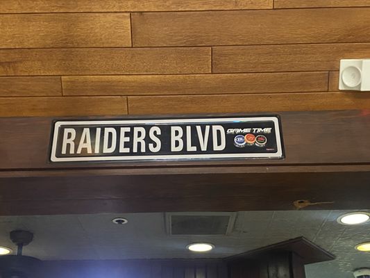 Oaks Card Club by null