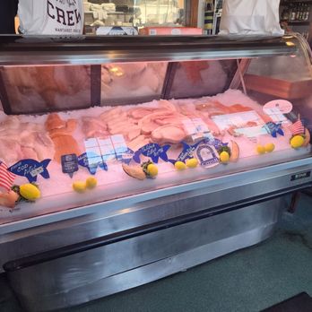 Jake's Seafood Restaurant - All fresh seafood , wild caught minus the salmon its farm raised. - Seafood Near Me - Hull, Massachusetts